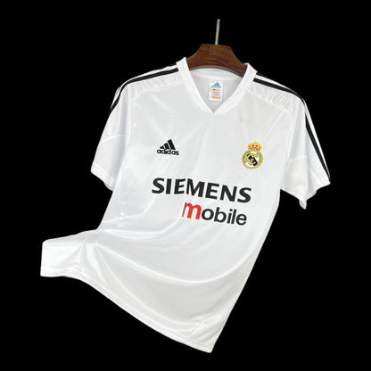 Camiseta de local retro del Real Madrid 2004/05